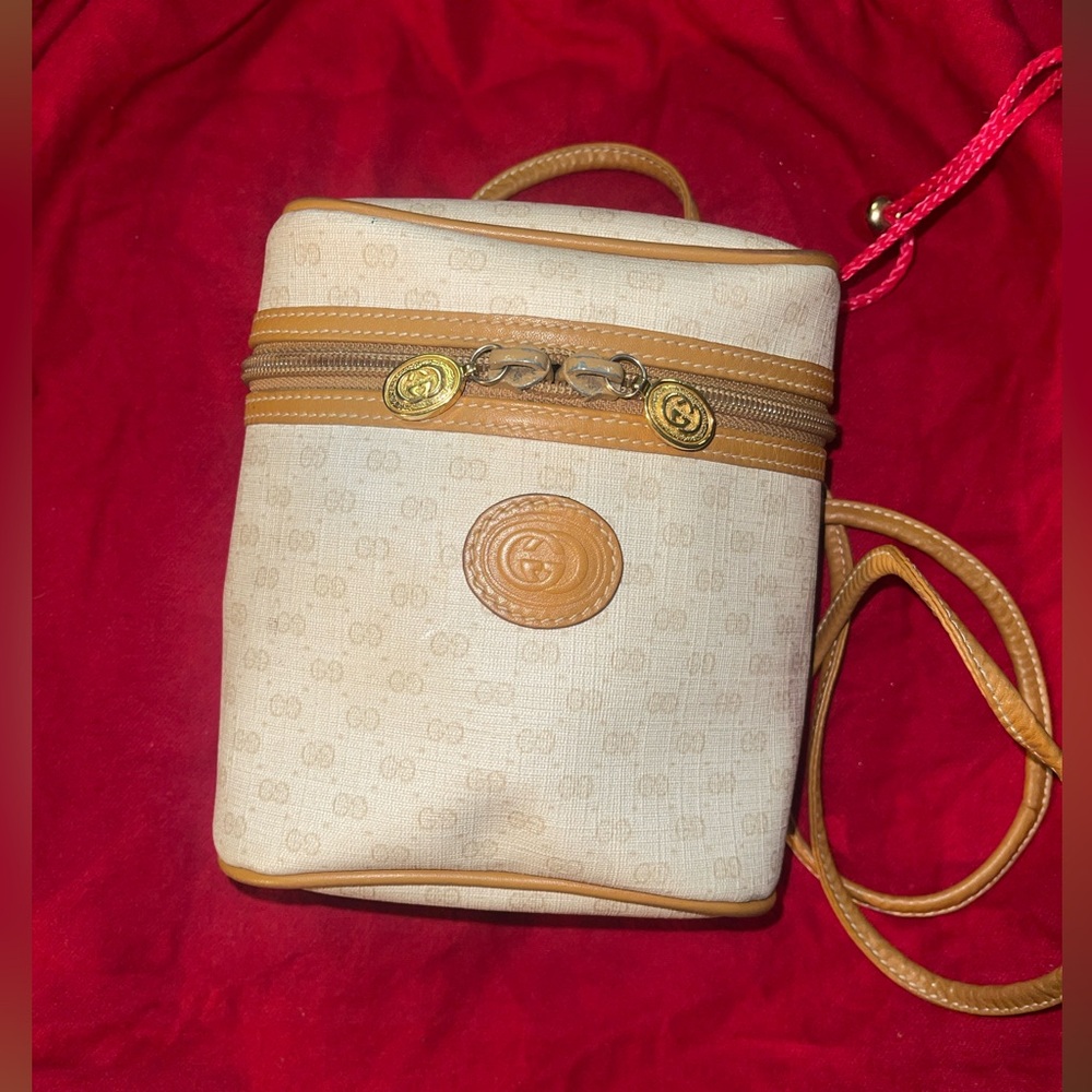 authentic GG Gucci vintage mini bucket purse